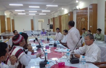 လွှွတ်တော်ကော်မတီအစည်းအဝေးကျင်းပပြုလုပ်ခြင်း