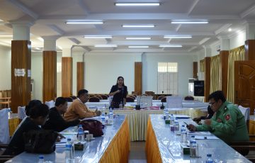 မွန်ပြည်နယ်လွှတ်တော်ဥပဒေပြုရေးဆိုင်ရာကော်မတီအစည်းအဝေးကျင်းပပြုလုပ်ခြင်း