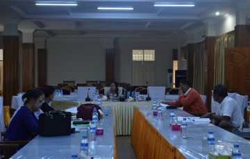 မွန်ပြည်နယ်လွှတ်တော်ဥပဒေပြုရေးဆိုင်ရာကော်မတီအစည်းအဝေးကျင်းပပြုလုပ်ခြင်း