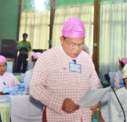 ဦးနိုင်ဝလီအောင်