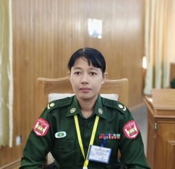 ဗိုလ်မှူးဒေါ်သက်သက်စိုး