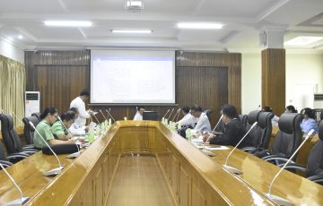 မွန်ပြည်နယ်လွှတ်တော် ဥပဒေပြုရေးဆိုင်ရာကော်မတီအစည်းအဝေးကျင်းပပြုလုပ်ခြင်း