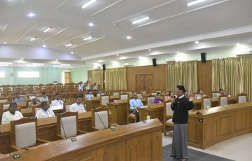 မွန်ပြည်နယ်လွှတ်တော်သို့ မော်လမြိုင်မြို့နယ် စာရေးဆရာအသင်းက စာရေးဆရာ၊ ဆရာမများ လာ‌ရောက်လေ့လာခြင်း